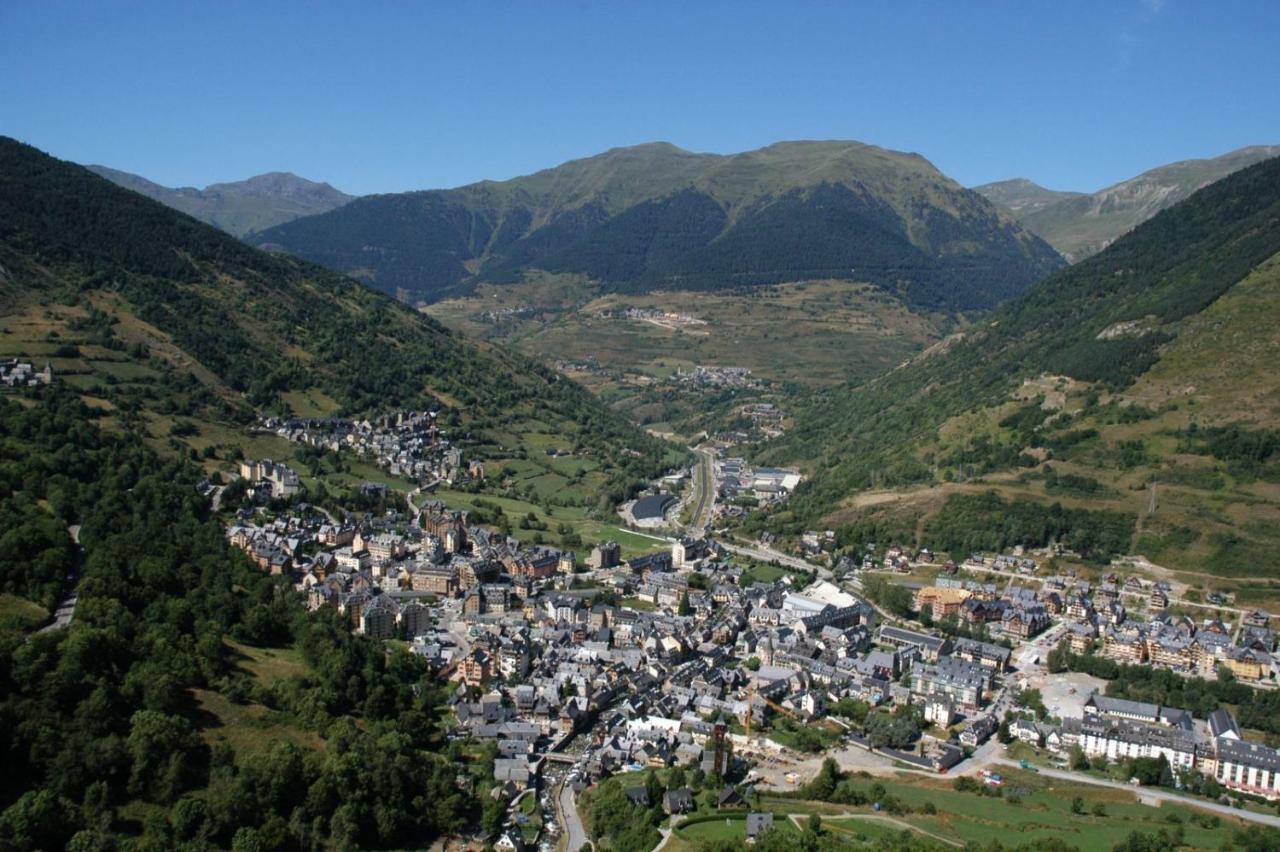 Luderna - Apartamento Brinhon Vielha e Mijaran Buitenkant foto